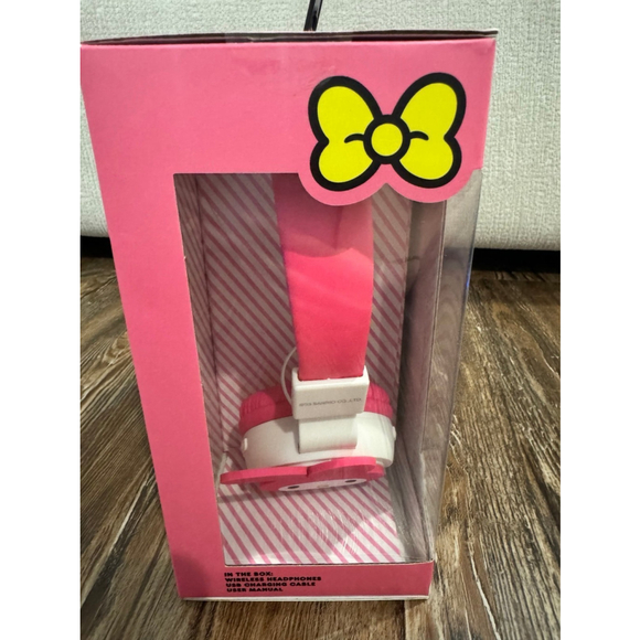 My Melody Wireless Headphones Foldable Ear/Bluetooth-Cups Sanrio - Picture 2 of 3